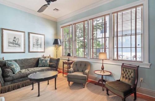 Audubon House | Old New Orleans Parkside Charm