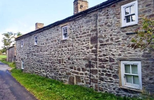 Marrick Cottage | OLD POST OFFICE, pet friendly, character holiday cottage in Marrick