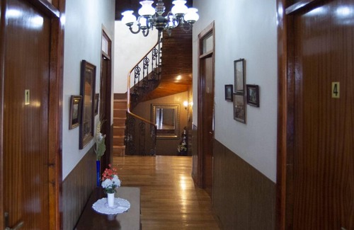 Muros House | Old renovated sawmill in a detached house