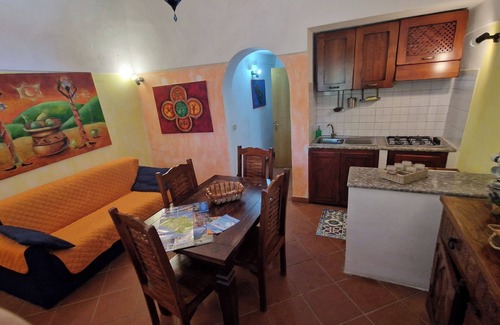 Kamma Apartment | Old renovated warehouse. now dammuso for vacation!