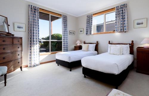 Low Head House | Old-School Charm Meets Beachside Bliss