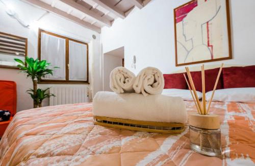 Citta Alta Apartment | Old Town Square