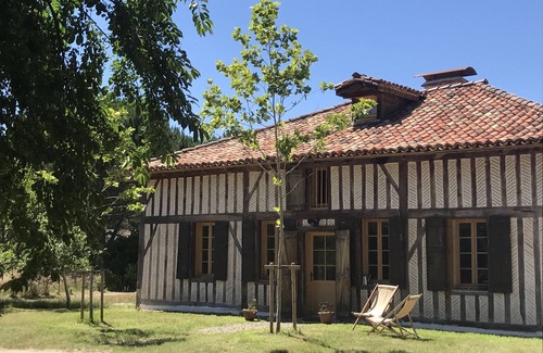 Vielle-Saint-Girons House | Old traditional house at the Maisons Huraia between forest, lake and ocean