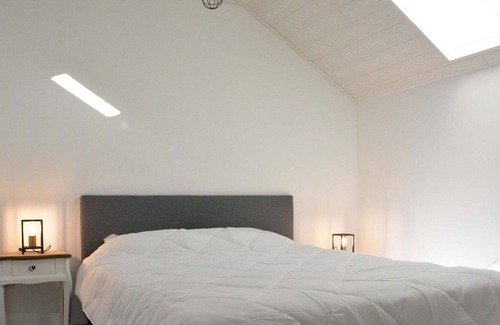 Beauraing House | Old village train station, 5 bedrooms and 4 bathrooms, small garden