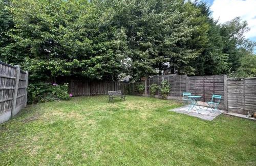 Oldham House | Oldham Bungalow Retreat: 2BD Peaceful Comfort
