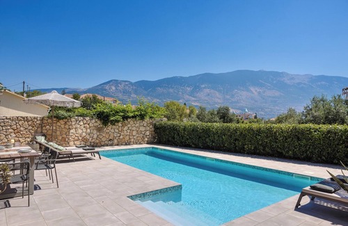Pesada Villa | Oleanna Villas - Villa Olea nStunning Villa with Fantastic Veiws