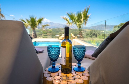 Heraklion Apartment | Oleas Suite Moon & Private Pool
