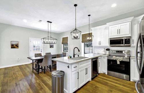Fredericksburg House | Olive St Ranch With Hottub-grill and Party Barn