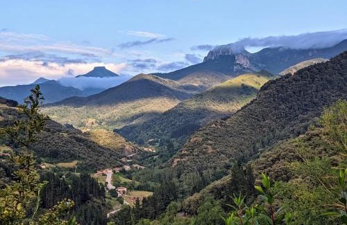 Basieda Apartment | Olmares Terrace Apartment - Picos de Europa