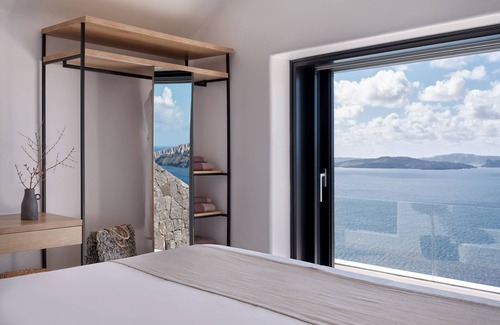 Oia House | Olvos Luxury Suites