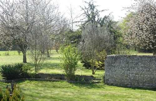 Formigny House | OMAHA BEACH just 3 minutes away in a green setting