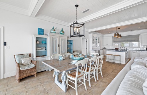Treasure Beach Village House | OMG By the Sea- 3BR Home in the Plantation- Sleeps 12, Pet Friendly, Beachfront!