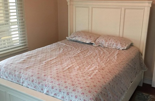 Schertz Other | Omi's Bed and Breakfast Farm, Vineyard and Pool, Winter Texans welcome always