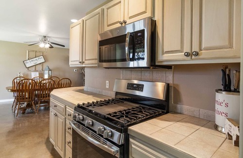 Fredericksburg House | Omie's Ranch Haus in Fredericksburg