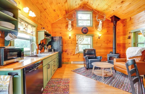 Pierce County Apartment | On 30 Acres w/Trails & Garden: Stockholm Retreat!