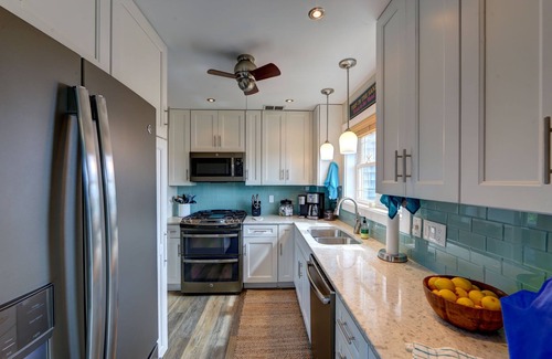 Salvo House | On Special, Oceanside, Less Than 500ft to Beach, Hot Tub, Yard, & Decks