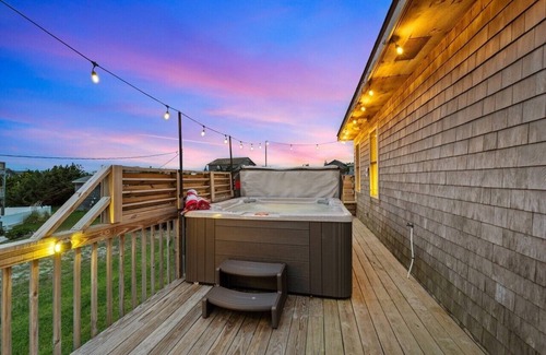 Salvo House | On Special, Oceanside, Less Than 500ft to Beach, Hot Tub, Yard, & Decks