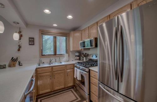 Bridgepoint House | On Ten Mile Creek, Walk to Frisco Main St