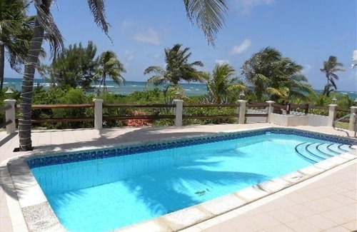 Grapetree Villa | On the Beach in St. Croix