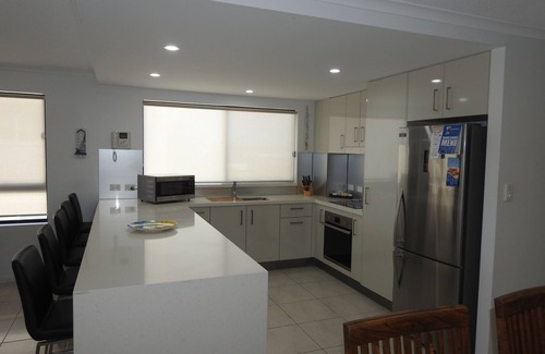 Maroochydore Apartment | On The River Apartments