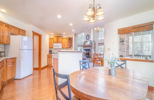 Bayfield House | On the river close to all adventure and short drive to Durango (D&S Train/Mesa Verde/Million Dollar HWY)