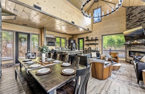 Sevierville Cabin | On the Rocks - Pool, Hot Tub and Private Dock!