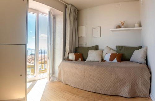 Alfama Apartment | ON THE WATER Lisbon Historic