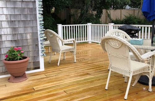 Eastham Cottage | On Town Cove with salt water access! Kayaks and paddle board available for use!