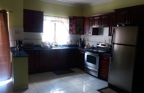Eastwood Park House | One Bedroom Property in Kingston