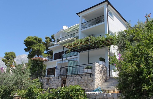 Bratus Apartment | One bedroom apartment with terrace and sea view Bratuš, Makarska (A-2627-a)