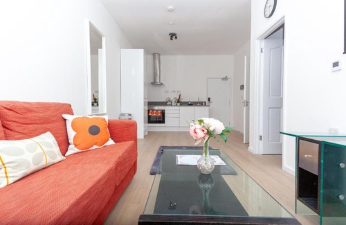 Smethwick Apartment | One Bedroom apartment Serviced apartment Smethwick flat 319