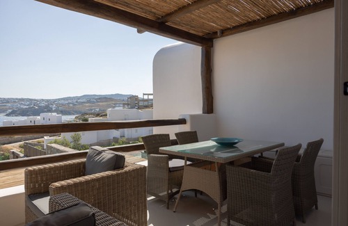 Kanalia Apartment | One-Bedroom Apartment, access to Shared Swimming Pool, Sea View (3A Seaside)