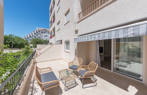 Donja luka Apartment | One bedroom apartment with terrace Makarska (A-19134-c)