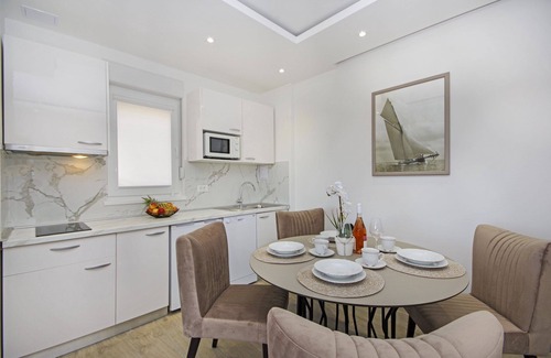 Promajna Apartment | One bedroom apartment with terrace and sea view Promajna, Makarska (A-21102-k)
