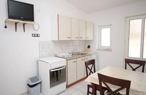 Metajna Apartment | One bedroom apartment with terrace Metajna, Pag (A-6336-c)