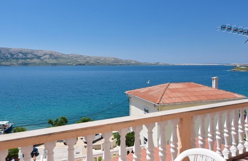 Metajna Apartment | One bedroom apartment near beach Metajna, Pag (A-6522-g)