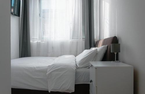 Velji Vinogradi Apartment | One-Bedroom Apartment in the Center of Budva on a Quiet Street 5 Minutes to the Beach