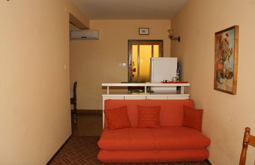 Sucuraj Apartment | One bedroom apartment near beach Sućuraj, Hvar (A-4029-a)