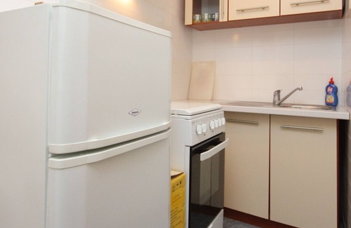 Poljana Apartment | One bedroom apartment near beach Poljana, Ugljan (A-8450-b)