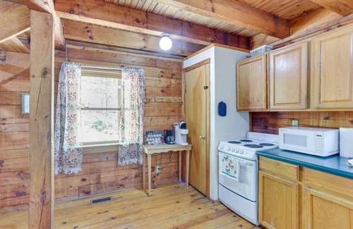 Taswell Cabin | One bedroom cabin in United States of America, Taswell