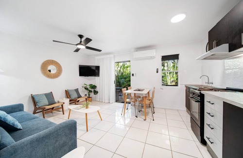 Peregian Beach Apartment | One Bedroom Courtyard Apt