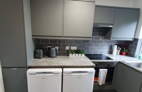 Woburn Sands Apartment | One Bedroom modern apartment. Could sleep 3 people.