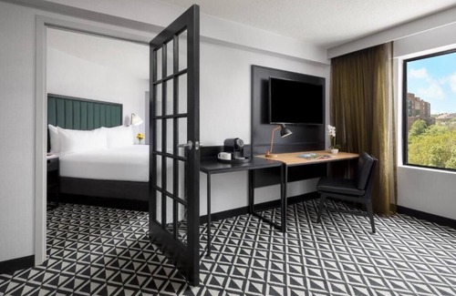 Brookline Hotel | One Bedroom Suite Room at Arcadian Hotel! Near Fenway Park