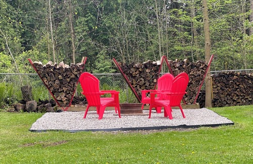 Kincardine Cottage | One-of-a-kind cottage steps from Lake Huron!