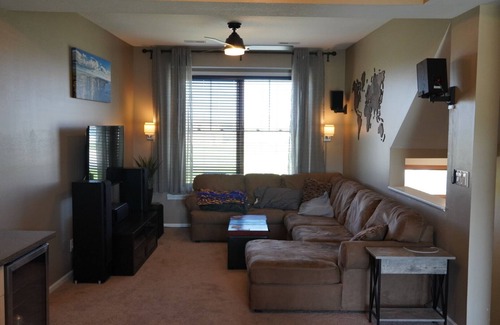 West Des Moines House | One of a Kind Townhouse - Close to Everything