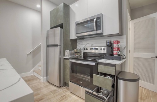 Center City East Apartment | One Sky Loft