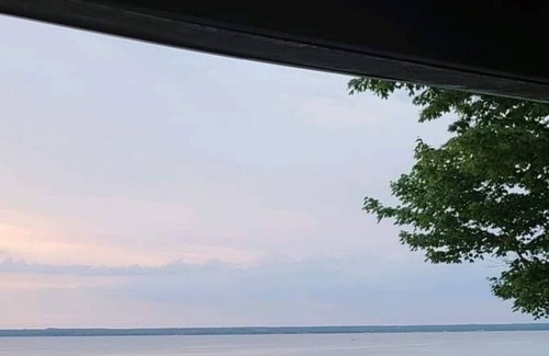 Bridgeport House | Oneida Lake Home. Lakefront living at it’s best