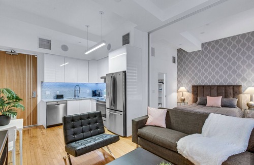 Historic Core Apartment | Oneluxstay At HWH LA Downtown
