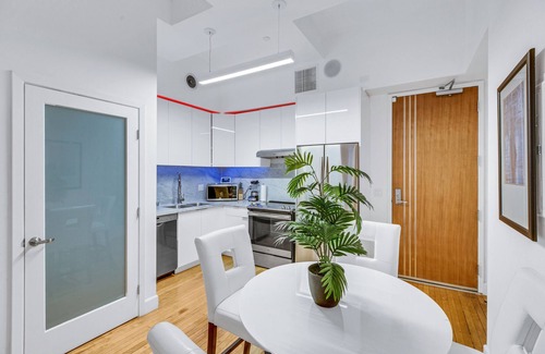 Historic Core Apartment | Oneluxstay At HWH LA Downtown