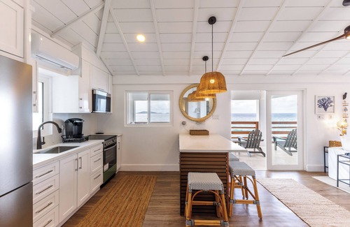 West End Apartment | ONTA BEACH VILLA - Chic new luxury beachfront apartment with hot-tub